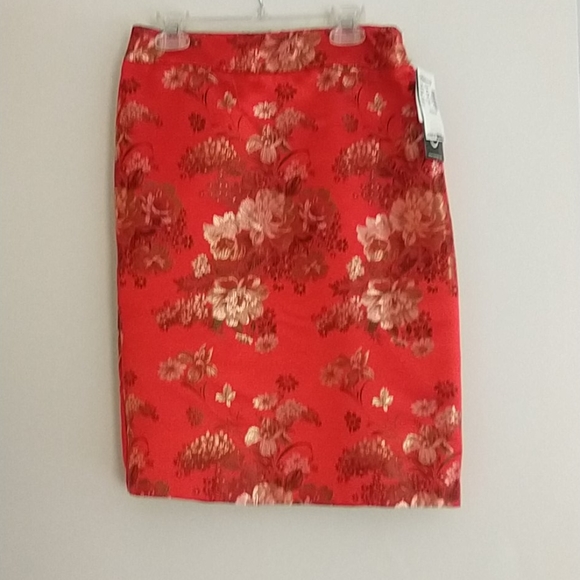 VINTAGE Red And Gold Floral Pencil Skirt Size 3 - Picture 1 of 6